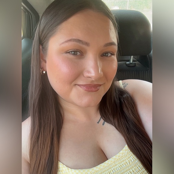 Meet your Posher, Richelle - Picture 1 of 1